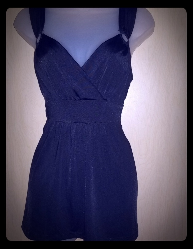 Sleeveless blouse
